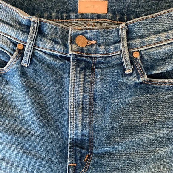 Mother Denim- Mid Rise Dazzler. Color- Other Moods size 29. worn a few times. - Picture 2 of 6